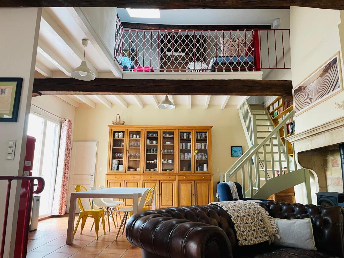 Belle Maison De Ville En Bord De Saone Saint-Laurent-sur-Saone エクステリア 写真